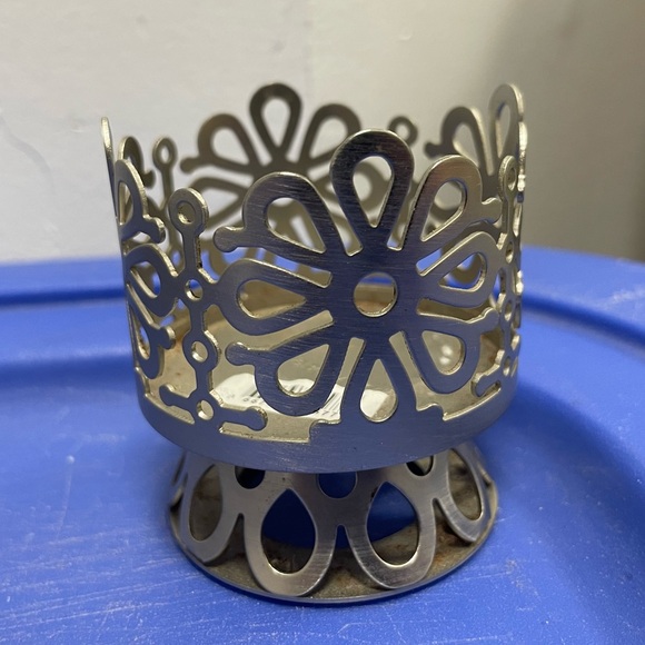 Rare Bath & Body Works Mini Silver Floral Cutout Candle Decor Holder - Picture 5 of 7